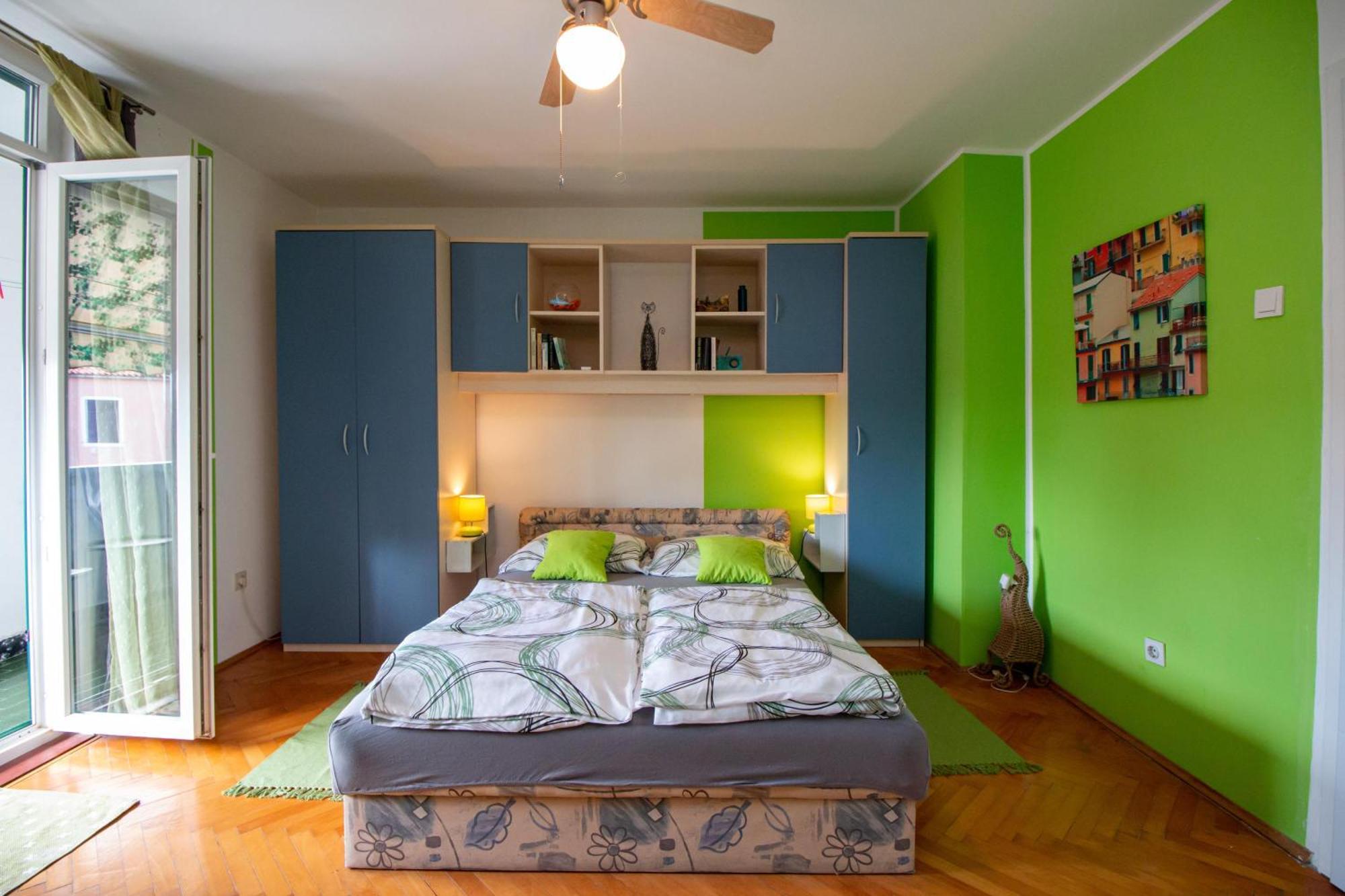 Apartment Un Chat Ровин Екстериор снимка