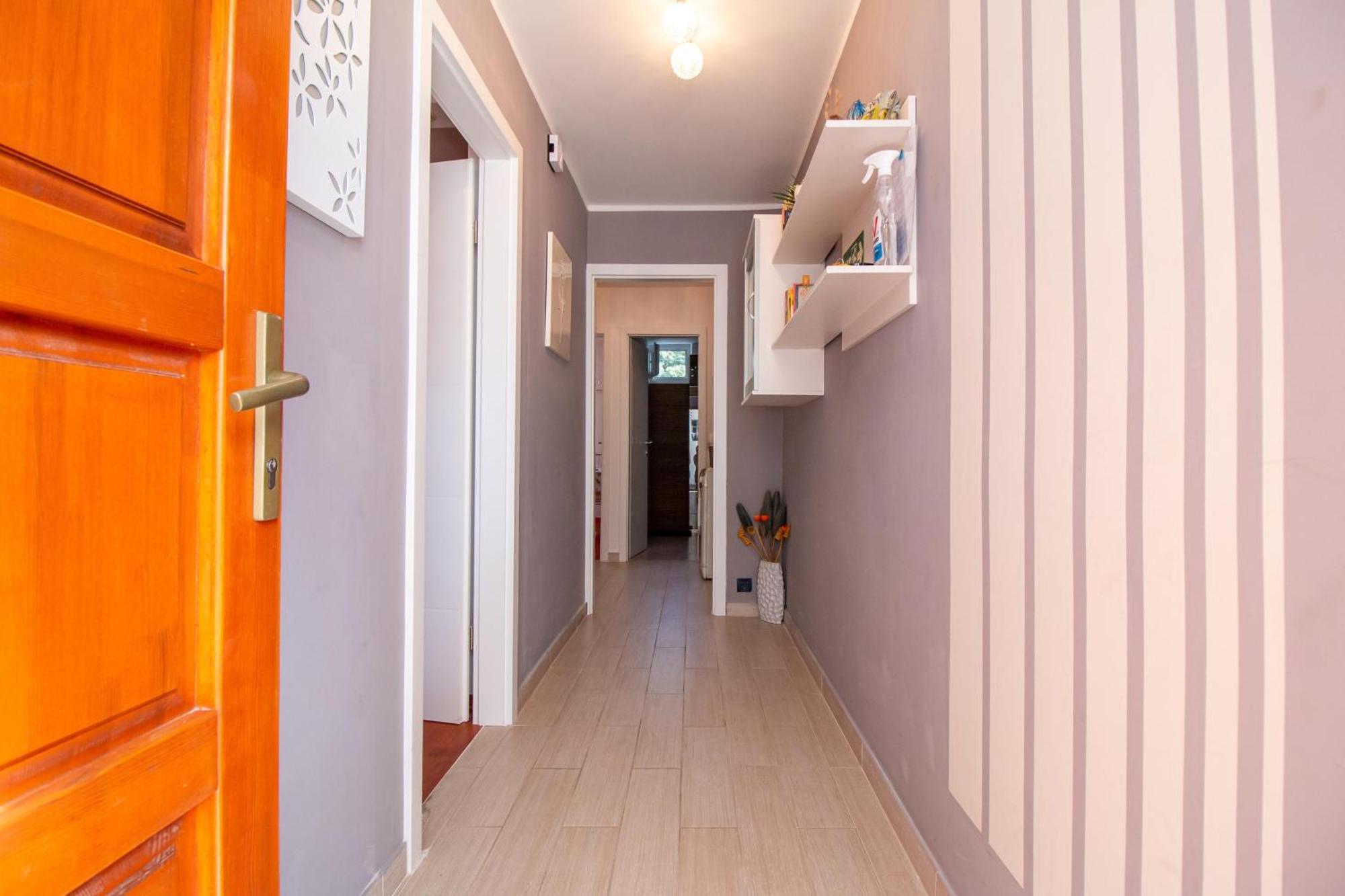 Apartment Un Chat Ровин Екстериор снимка